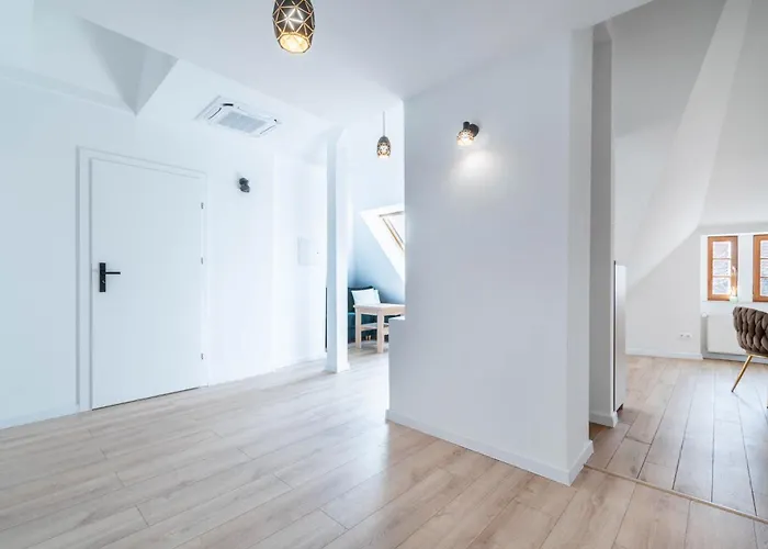 Azarentier4 Познань